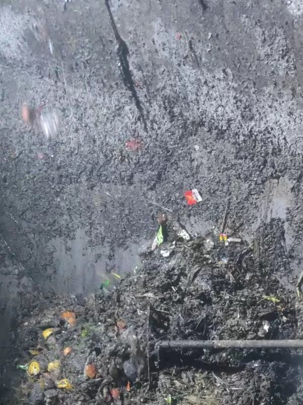 排浦镇污水池清理
